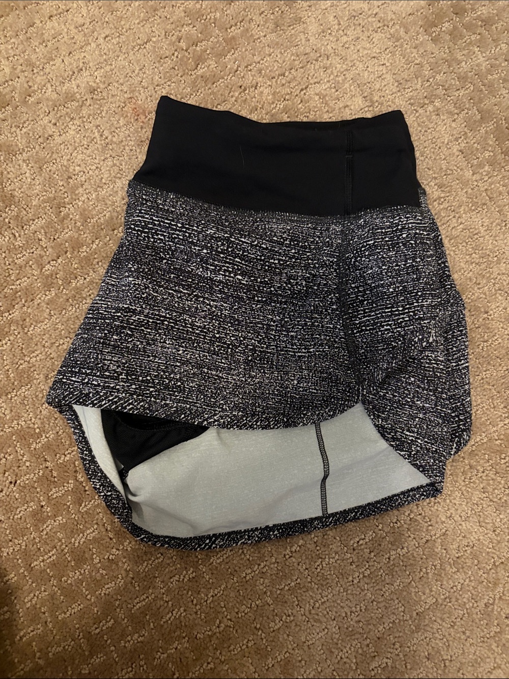 Lululemon seed up short - Picture 6 of 6